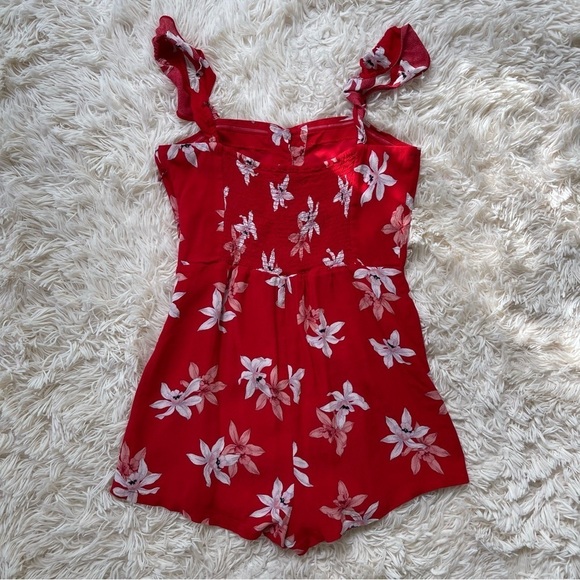 Bb Dakota Daffodils and Chill Romper ruffle straps red size 2 - Picture 7 of 12